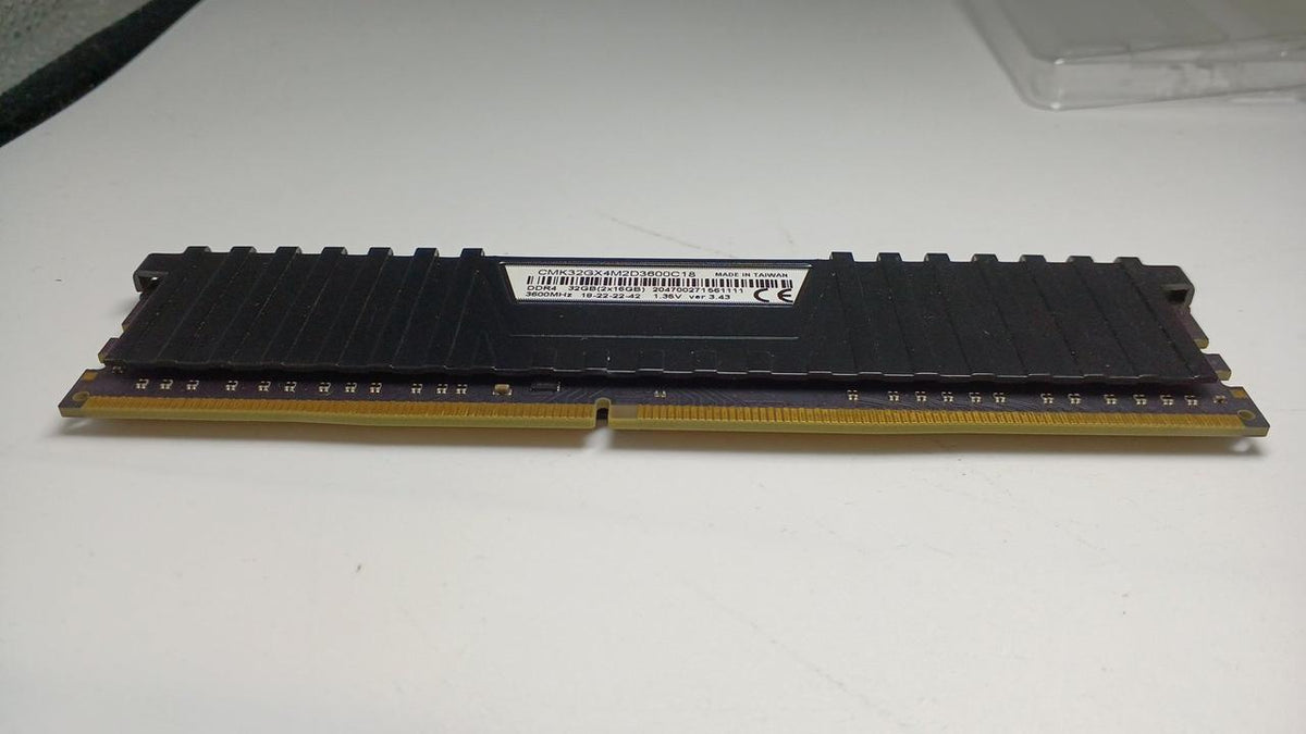 CORSAIR PC memory (set of 2) CMK32GX4M2D3600C18 - Banzai Thrifting | BanzaiHobby