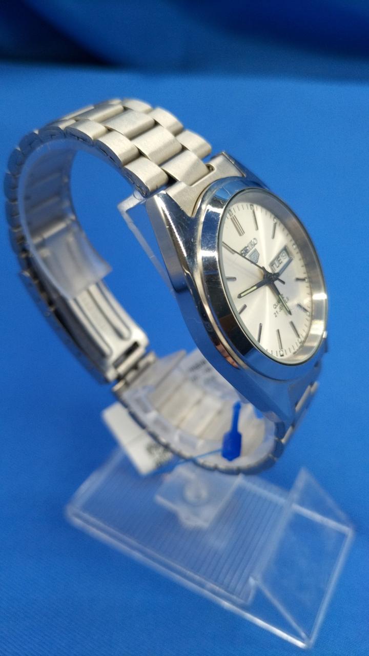 SEIKO Wristwatch 7009-3040 - Banzai Thrifting | BanzaiHobby