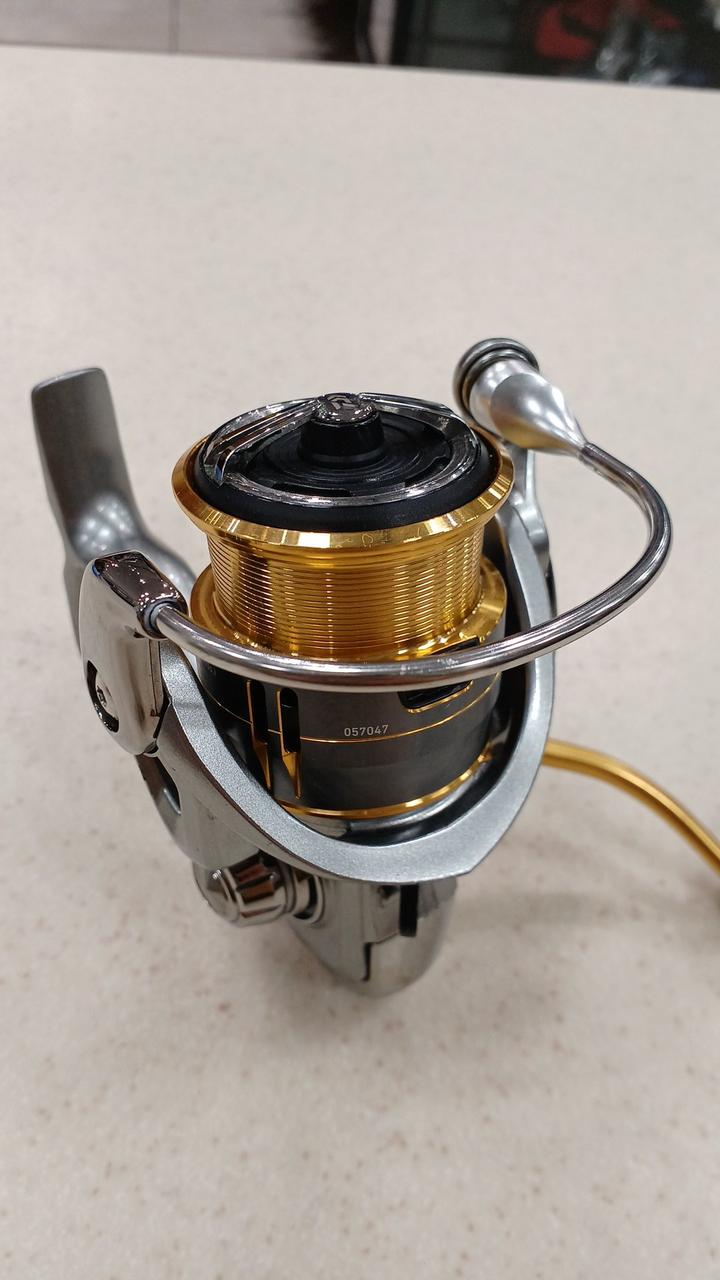 DAIWA Spinning Reel FREAMS LT 2000S-XH - Banzai Thrifting | BanzaiHobby