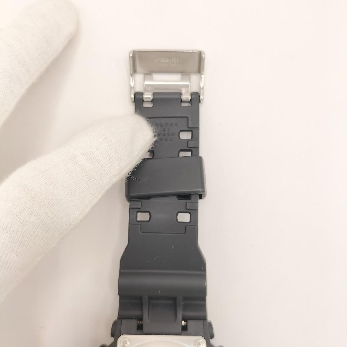 G-SHOCK Wristwatch GA-100CB - Banzai Thrifting | BanzaiHobby