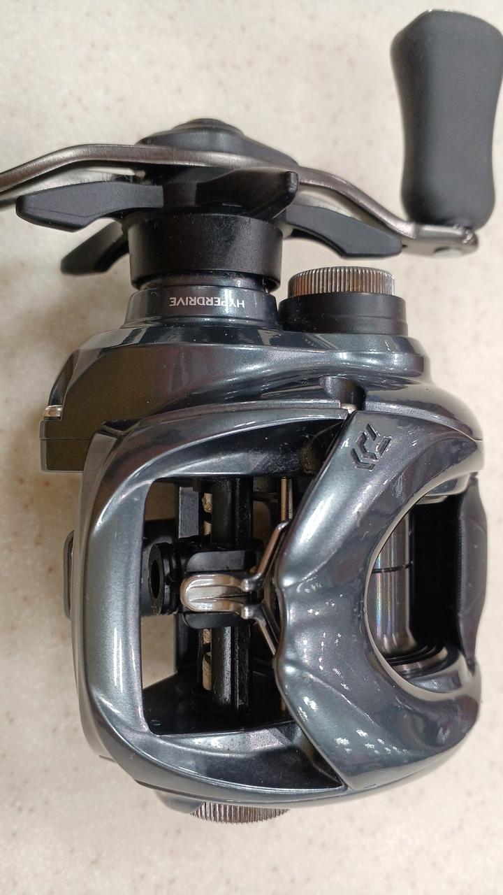 DAIWA Baitcasting Reel 25TATULA SV TW 100H - Banzai Thrifting | BanzaiHobby