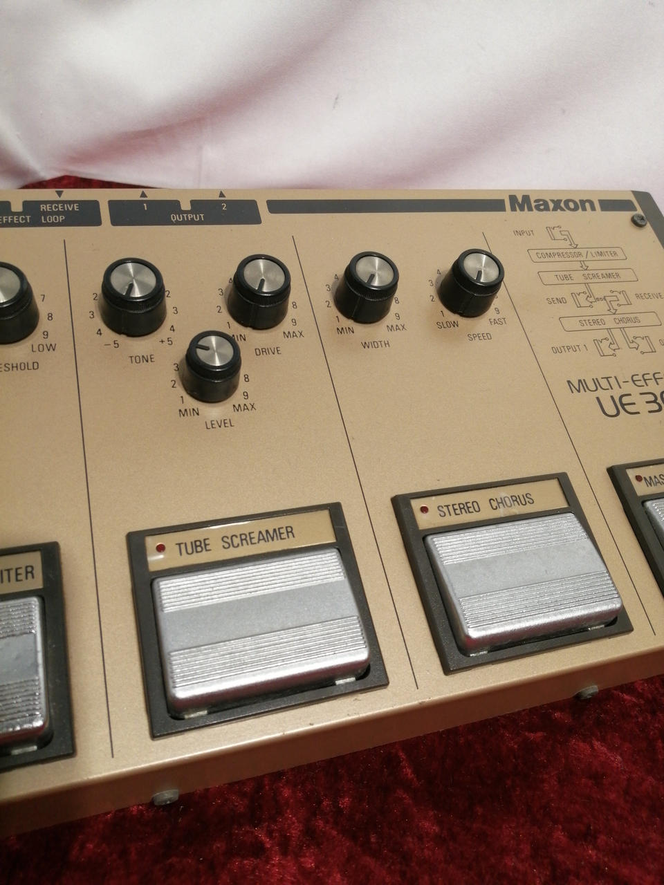 MAXON Multi-Effects Pedal UE300 - Banzai Thrifting | BanzaiHobby