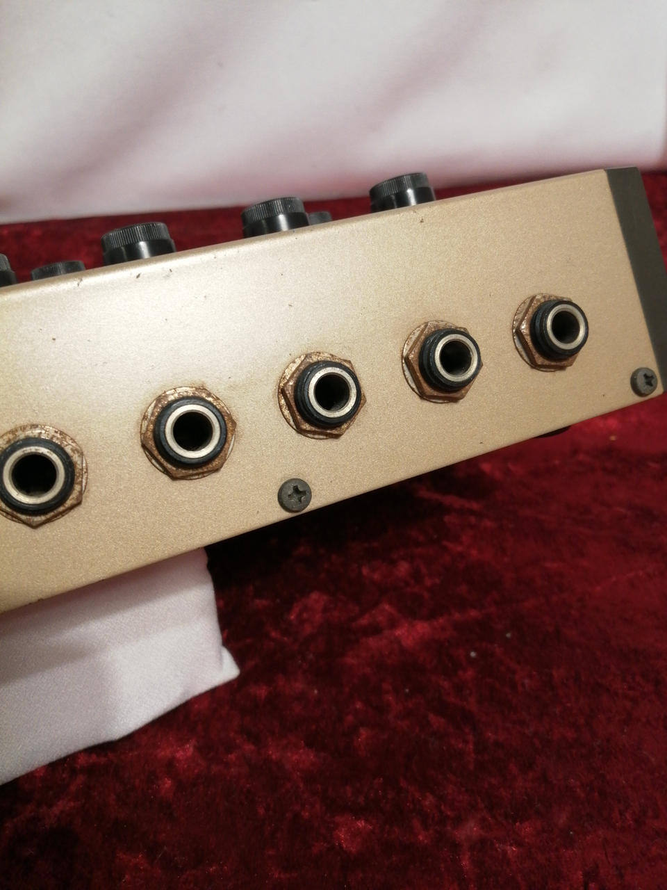 MAXON Multi-Effects Pedal UE300 - Banzai Thrifting | BanzaiHobby