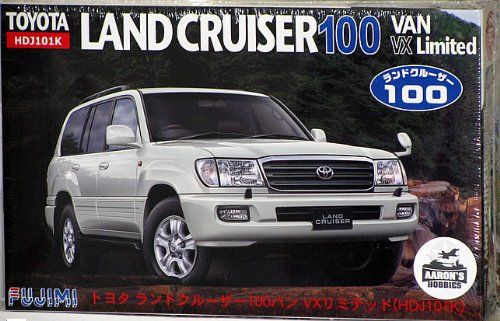 Fujimi 1/24 Toyota Land Cruiser 100 VAN VX Limited - BanzaiHobby