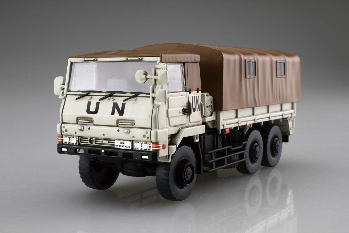 Fujimi JGSDF 3 1/2t Big Truck (White Painted Ver.) - BanzaiHobby
