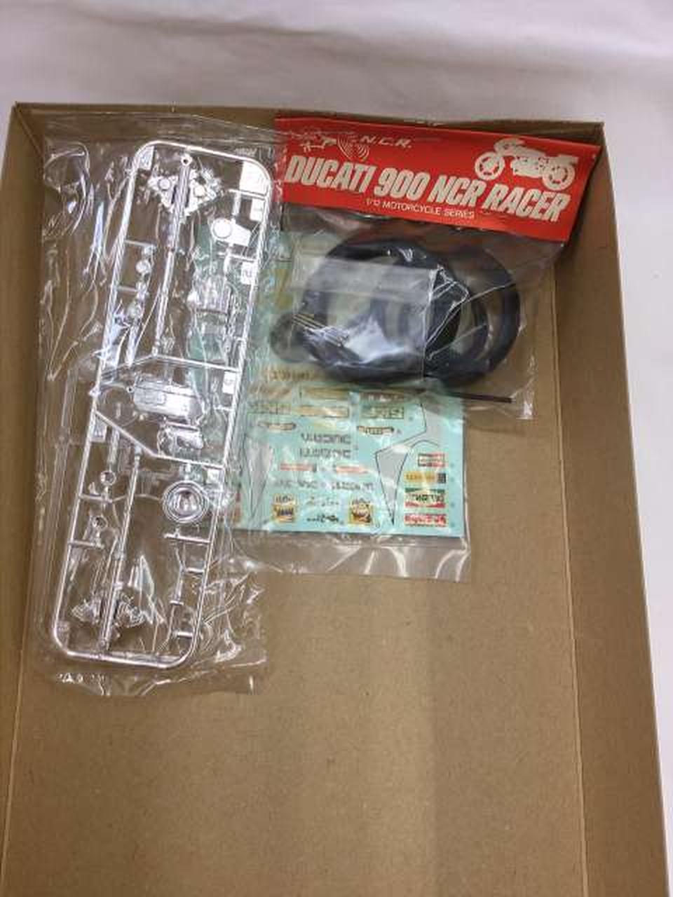 TAMIYA 1/12 Doukati 900NCR Racer Motorcycle Series No.22
