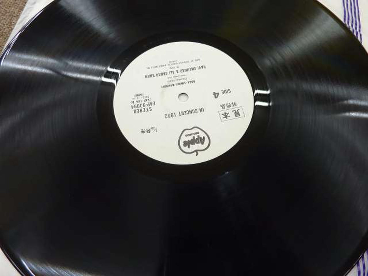Toshiba Music Industry Western Music EAP-93093B Sample Disc