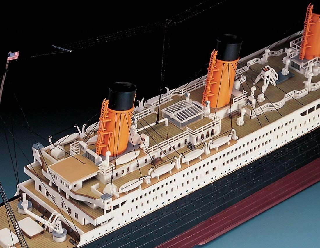 Doyusha Big Scale R.M.S. Titanic (1/400) - BanzaiHobby