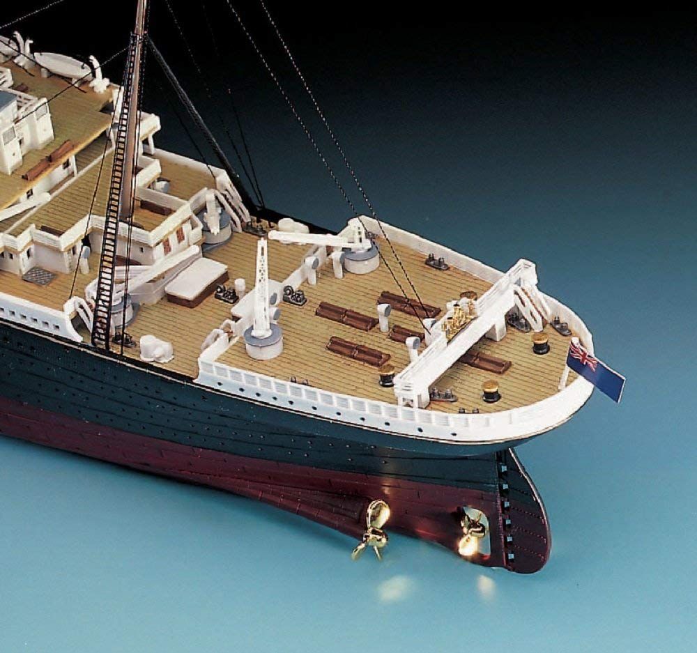 Doyusha Big Scale R.M.S. Titanic (1/400) - BanzaiHobby