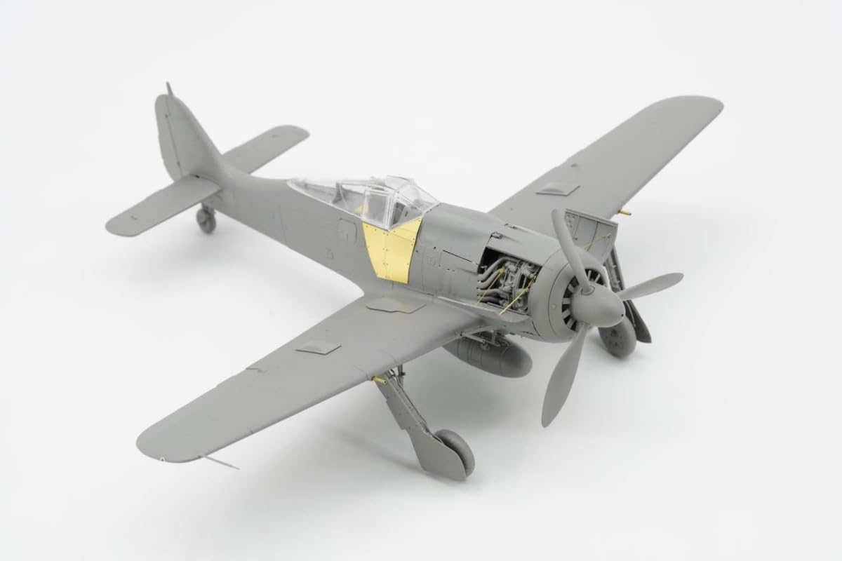 Hasegawa BF009 1/35 Focke-Wulf Fw190 A-8 4in1(R2/R6/R7/R8) - BanzaiHobby