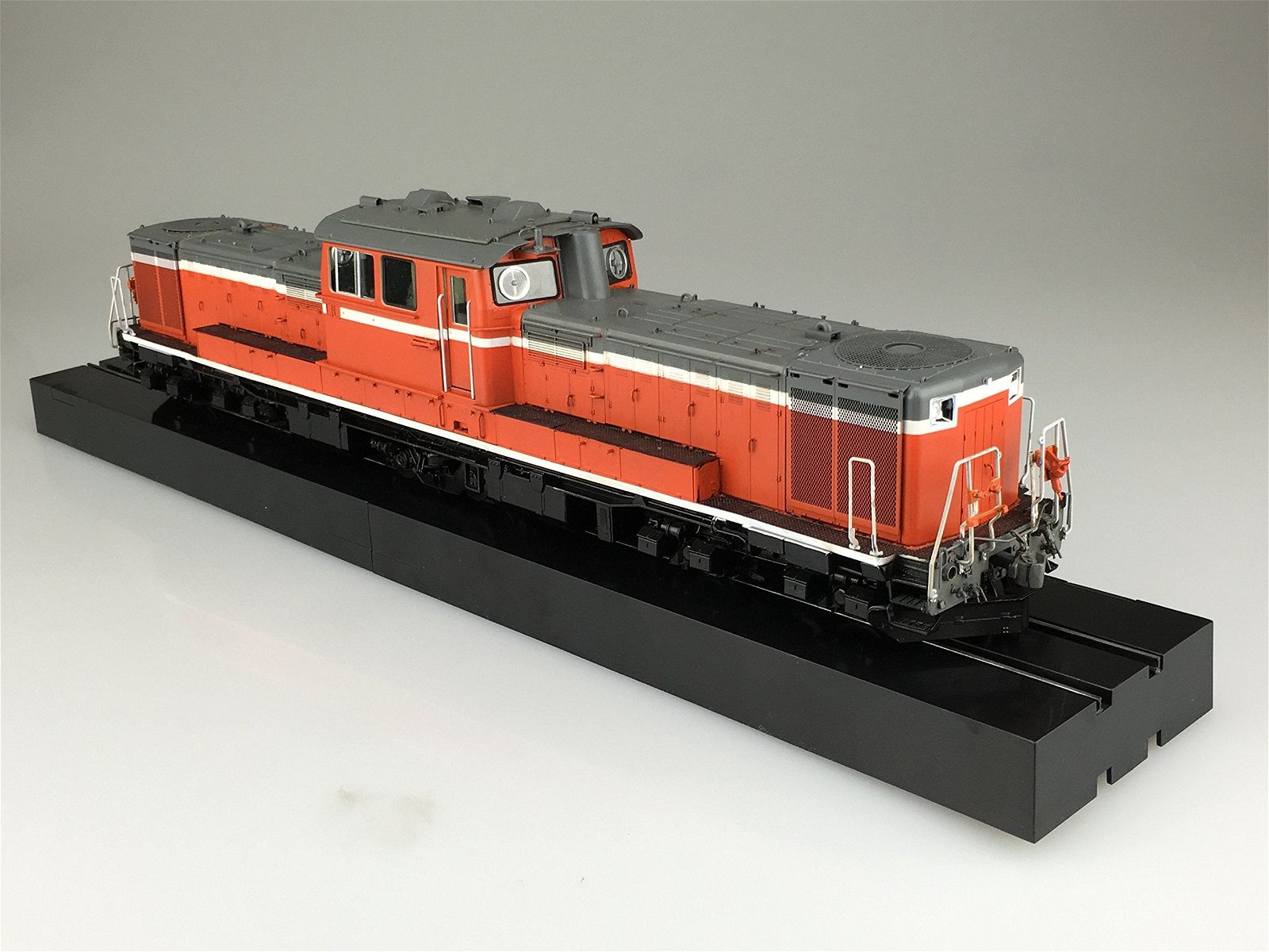 Aoshima 1/45 Diesel Locomotive DD51 Standard Specification - BanzaiHobby