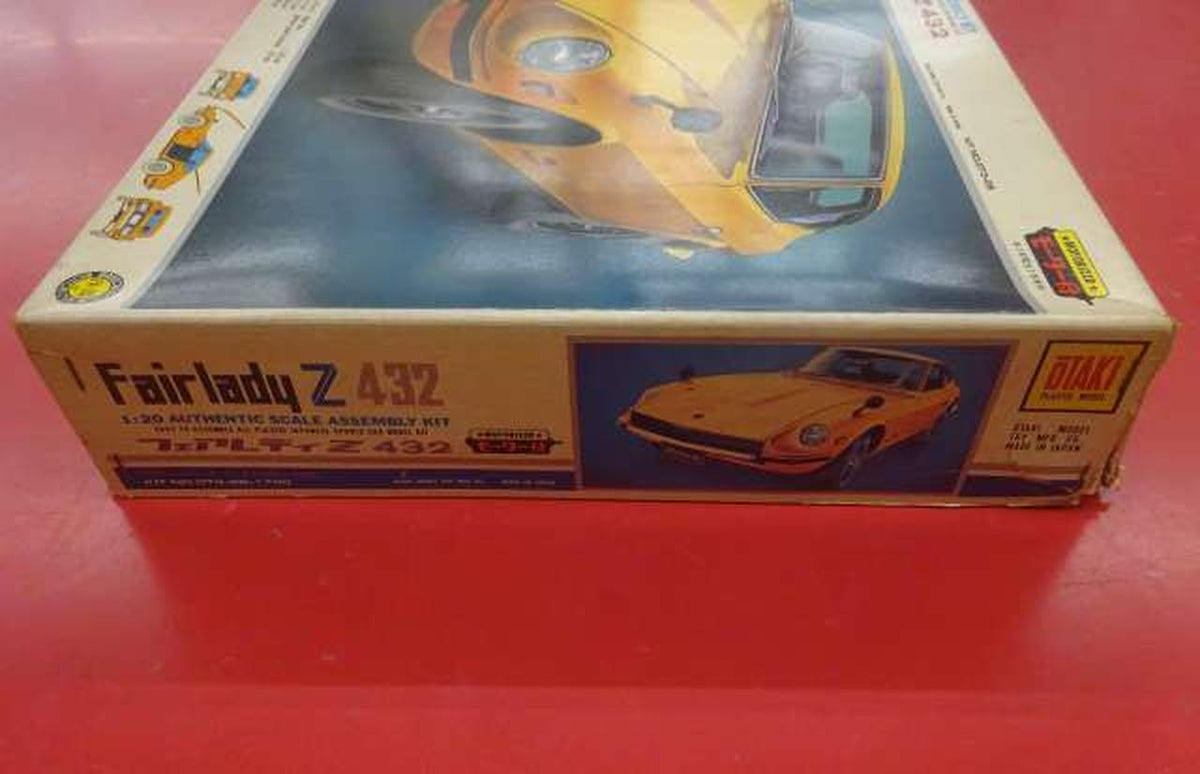 Northern Flycatcher Nissan Fairlady Z432 with Motor - Banzai Thrifting | BanzaiHobby