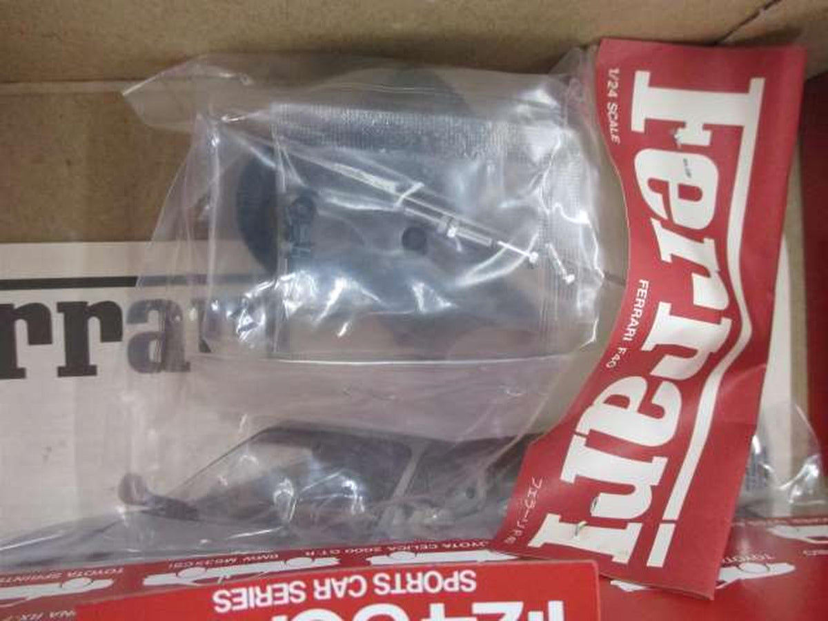 TAMIYA 1/24 Ferrari F40