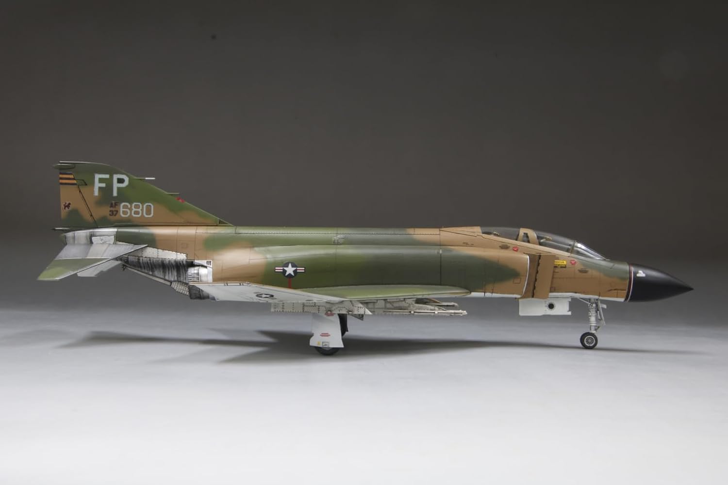 Fine Molds FF11 1/72 US Air Force Jet Fighter F-4C Wolf Pack 1967 - BanzaiHobby