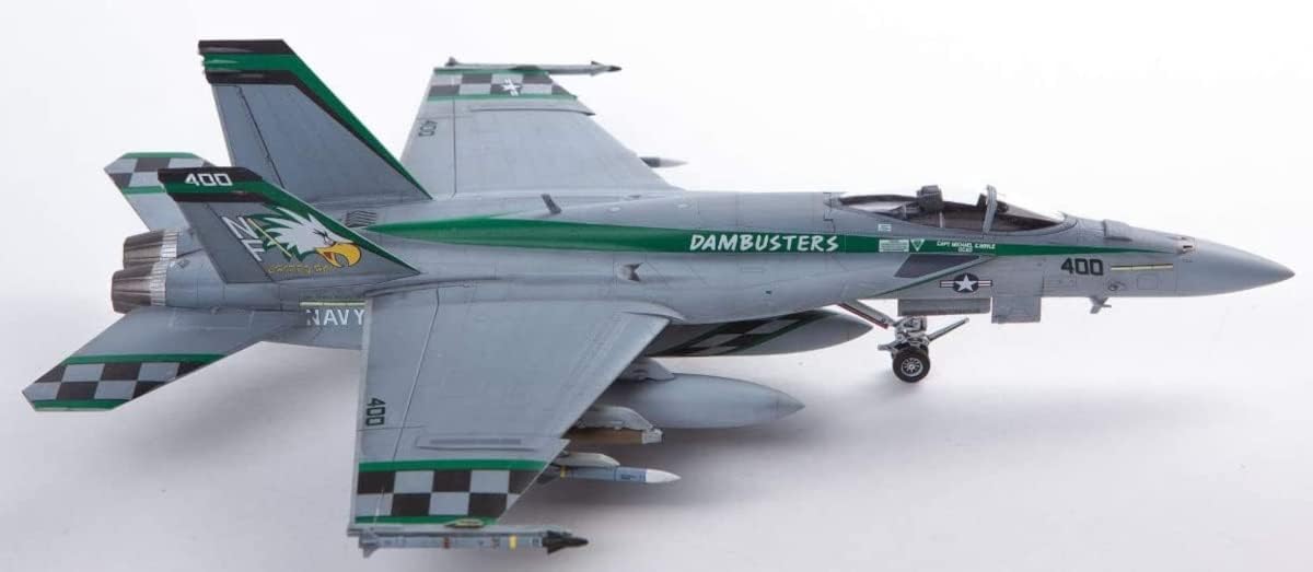 Doyusha 412688 1/72 Amazing! Plastic Model No. 7 US Navy F/A-18E Super Hornet VFA-195 Chippy Ho - BanzaiHobby
