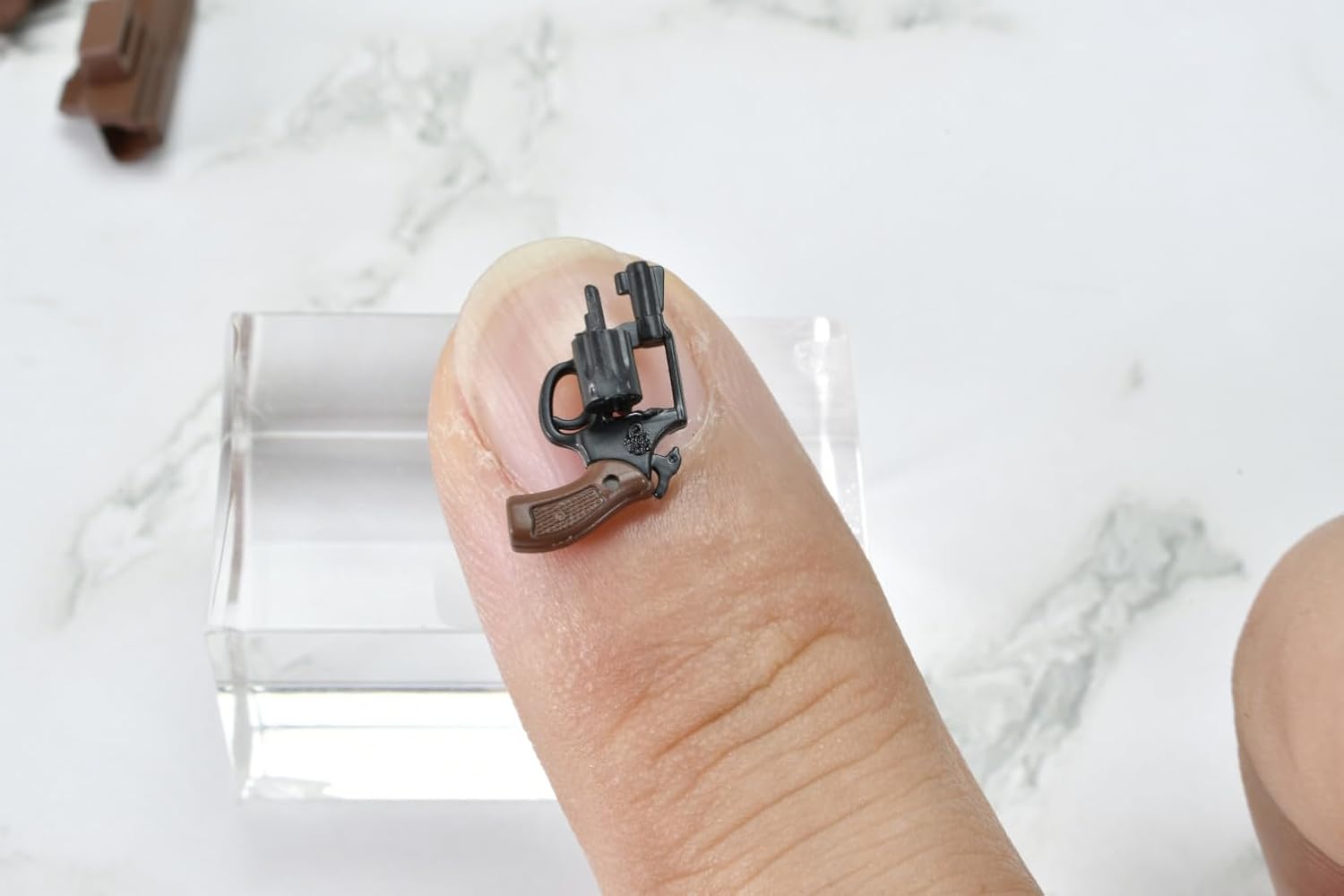 TOMYTEC LA111 1/12 Little Armory Revolver Set B - BanzaiHobby
