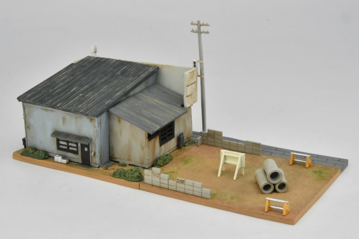 Tomytec 185  Building Collection Vacant Lot/Vacant Garage Diorama Supplies - BanzaiHobby