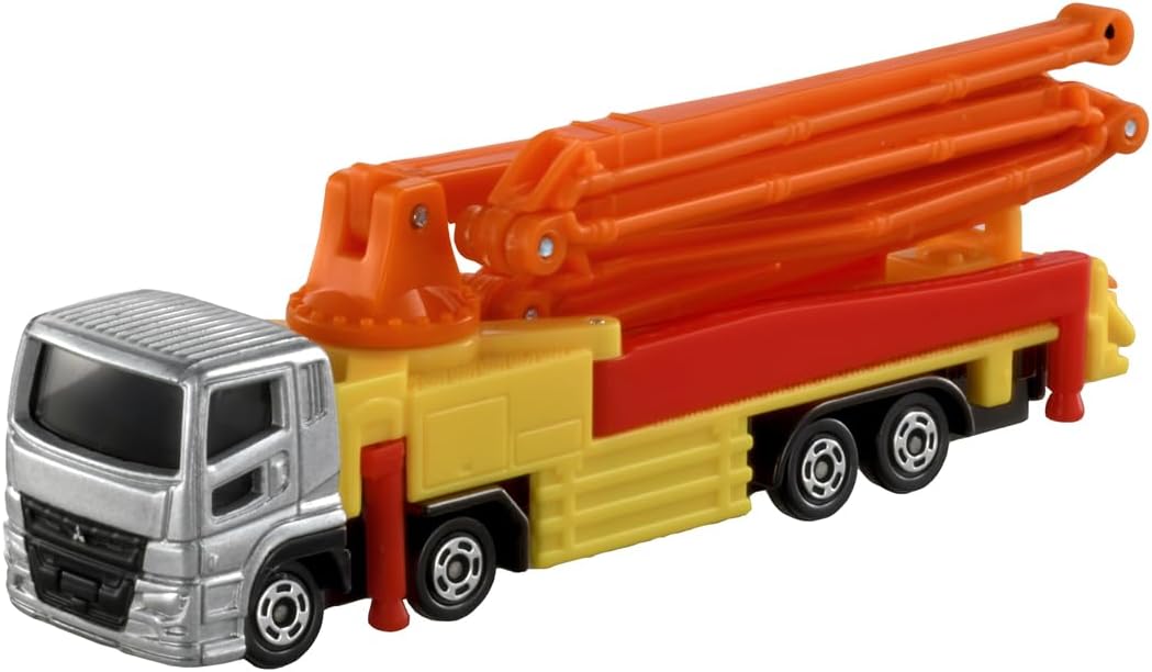 Tomica No. 127 Mitsubishi Fuso concrete pump truck - BanzaiHobby