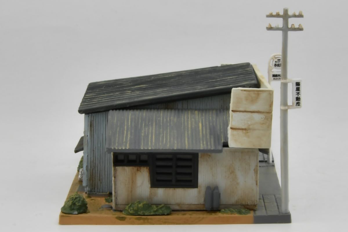 Tomytec 185 Building Collection Vacant Lot/Vacant Garage Diorama Supplies - BanzaiHobby