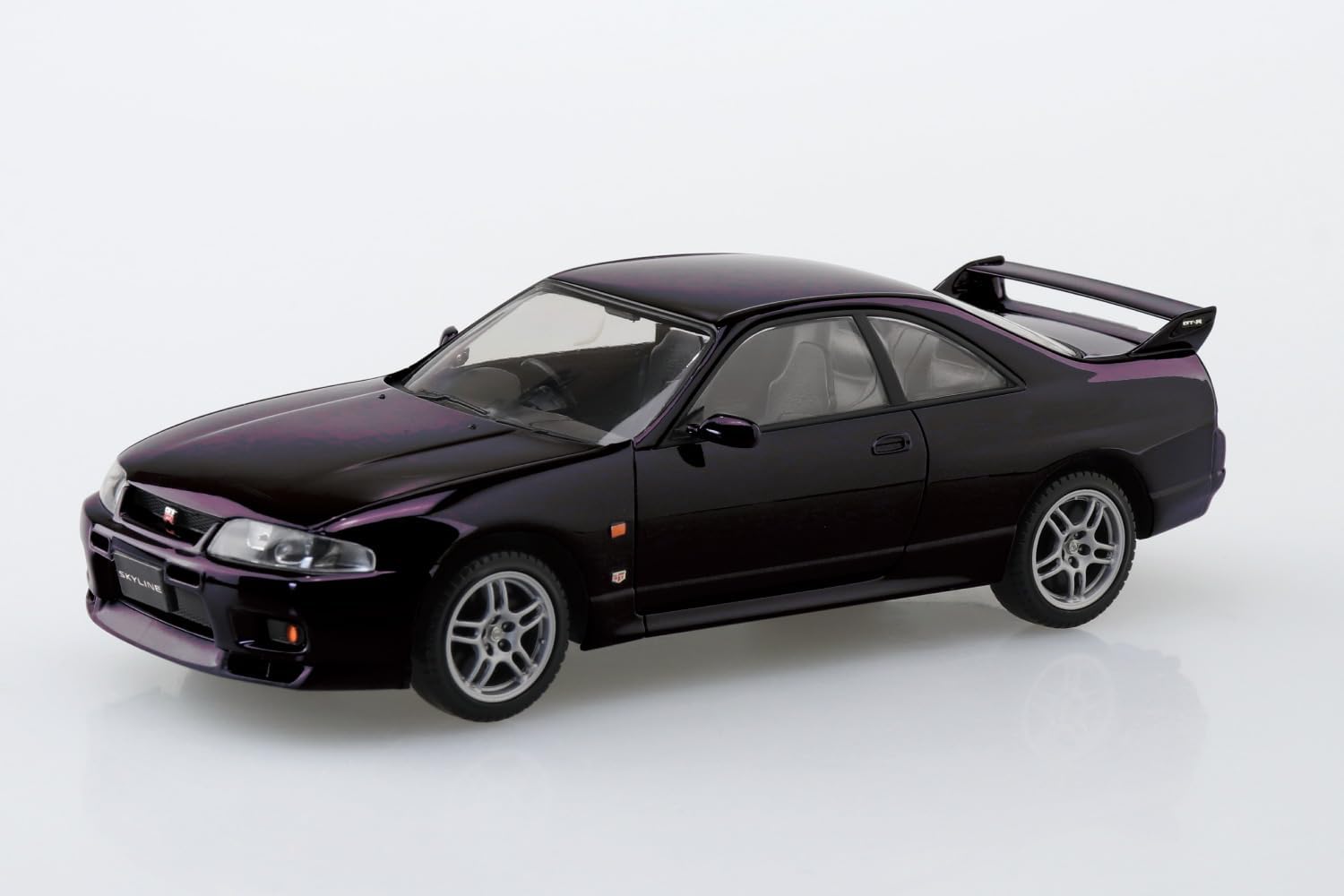 Aoshima 1/32 RakuPla Snap Kit No.21-MP Nissan R33 Skyline GT-R (Midnight Purple) - BanzaiHobby