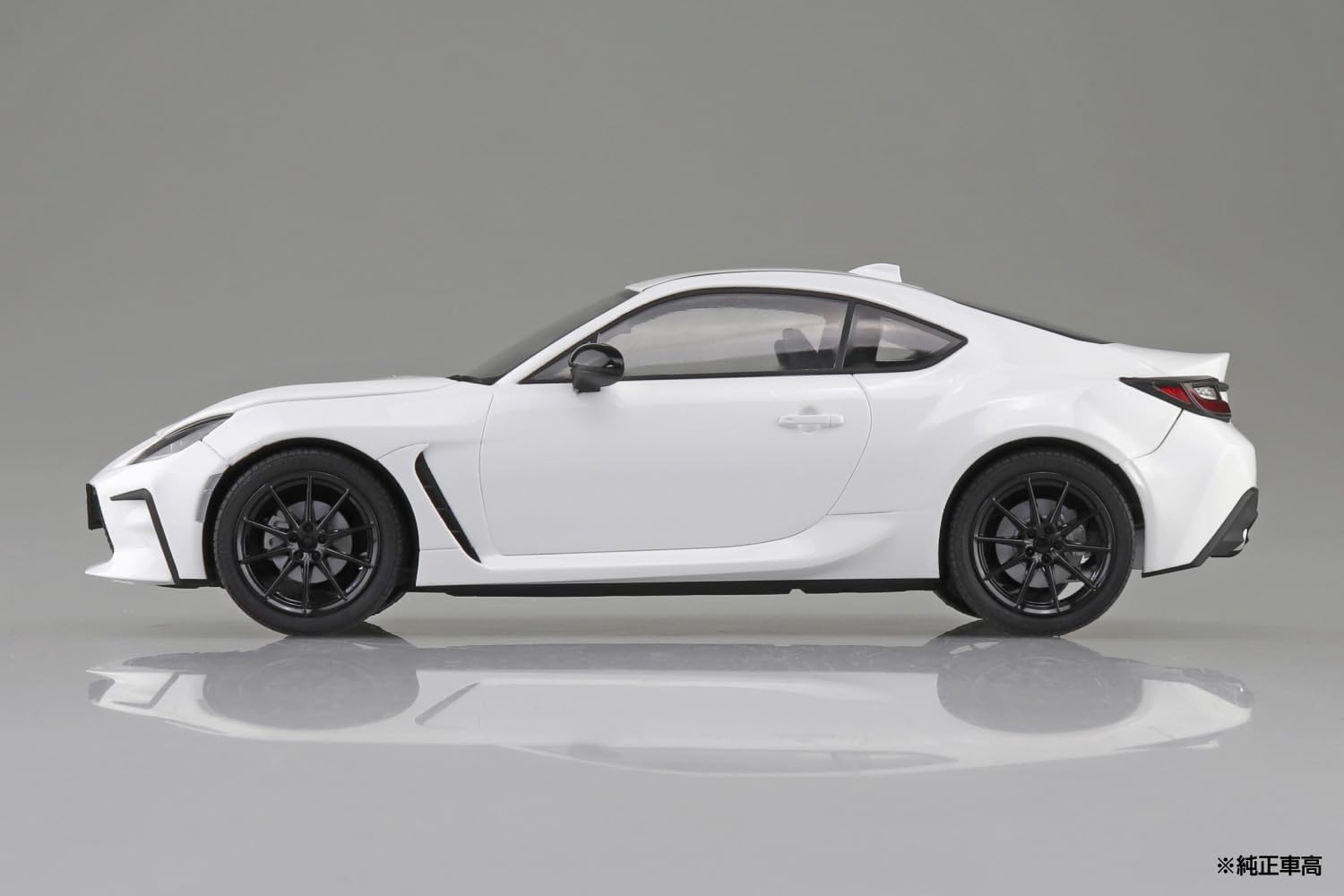 Aoshima 064207 1/24 Bunka Kyozai The Model Car Series No.44 Toyota ZN8 GR86 '21 - BanzaiHobby