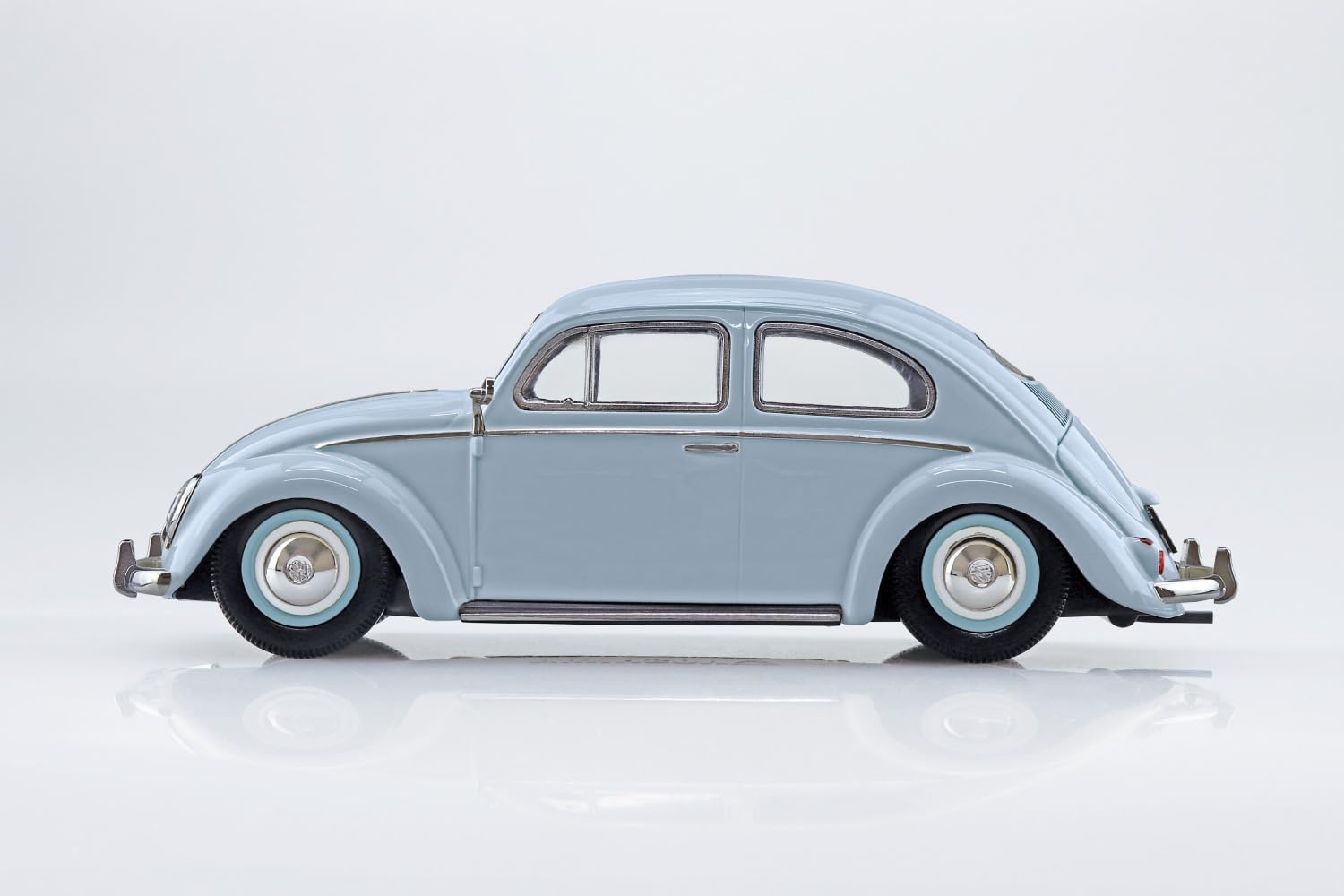 Aoshima 1/32 RakuPla Snap Kit No.20-HB Volkswagen Beetle (Horizon Blue)