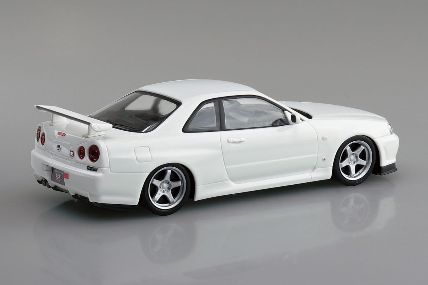 Aoshima 1/32 RakuPla Snap Kit No.12CU-WP Nissan R34Skyline GT-R Custom Wheel (White Pearl)