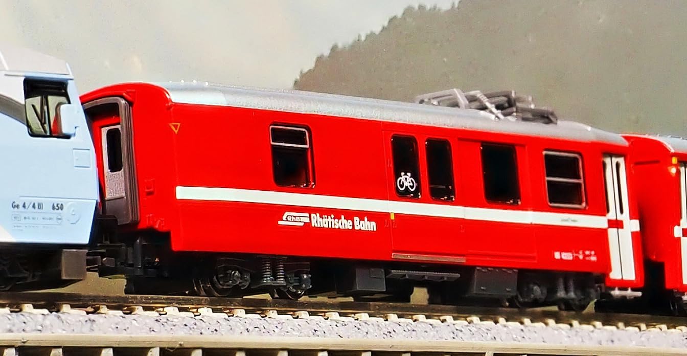 KATO 5279-2 Rhaetian Railway Powered Baggage Car DS4222 - BanzaiHobby
