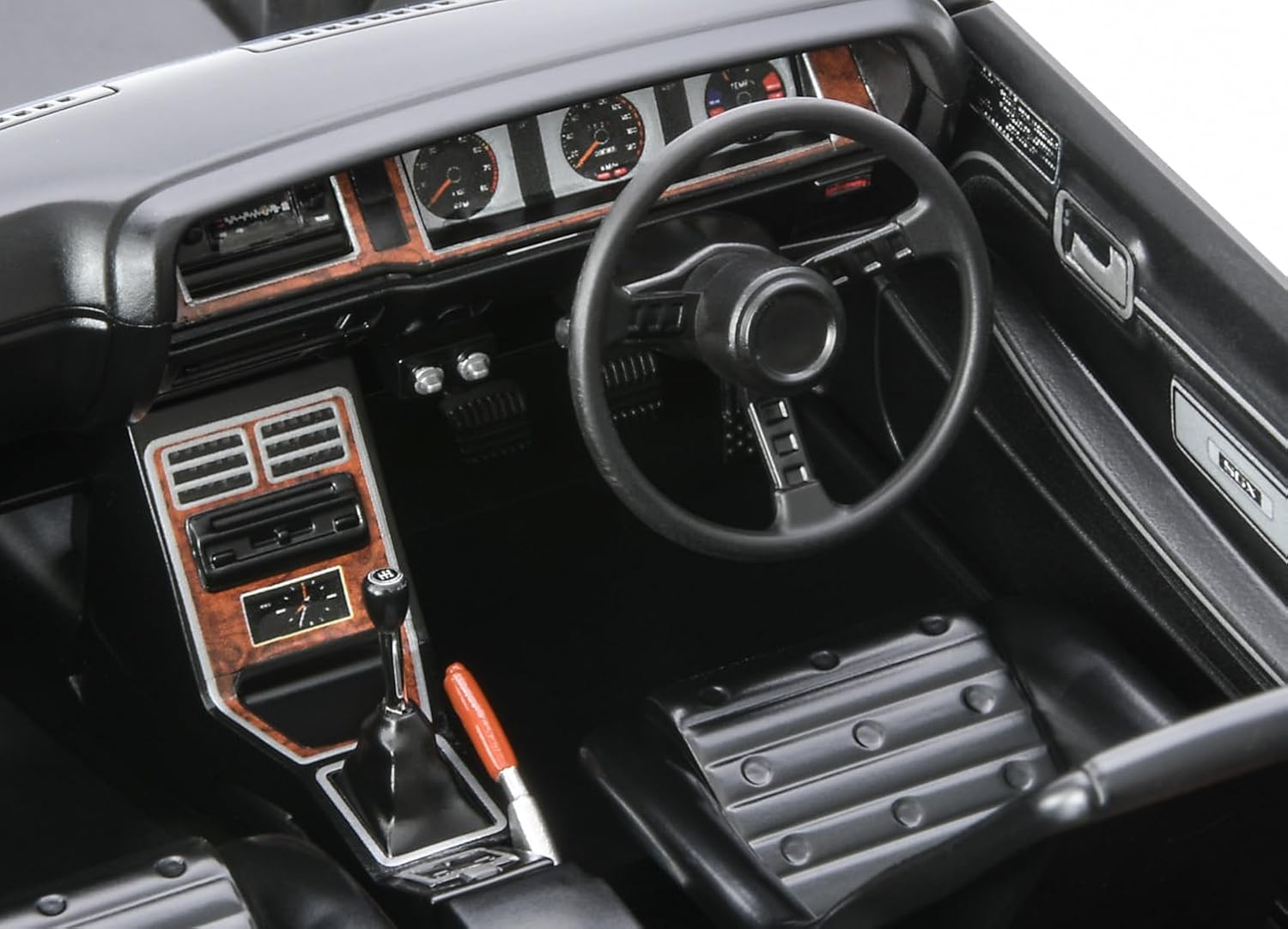 Hasegawa 20820 1/24 Nissan Laurel HT 2000SGX (KHC130) Late Version (1973) Custom Version - BanzaiHobby