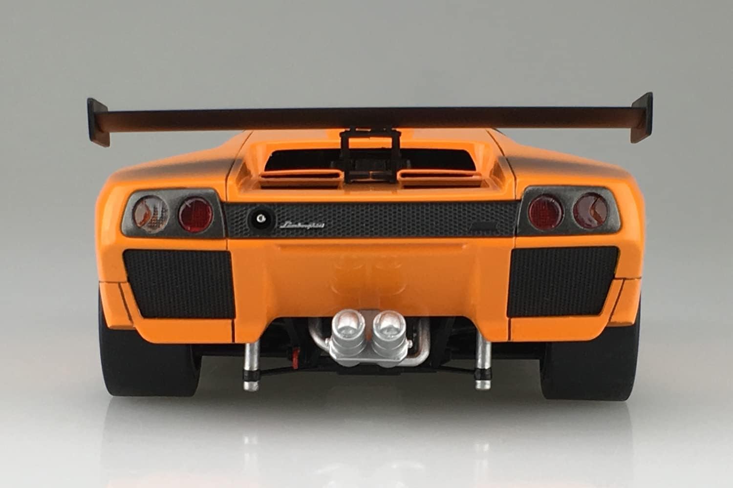 Aoshima 1/24 The Supercar No. 20 '99 Lamborghini Diablo GTR - BanzaiHobby