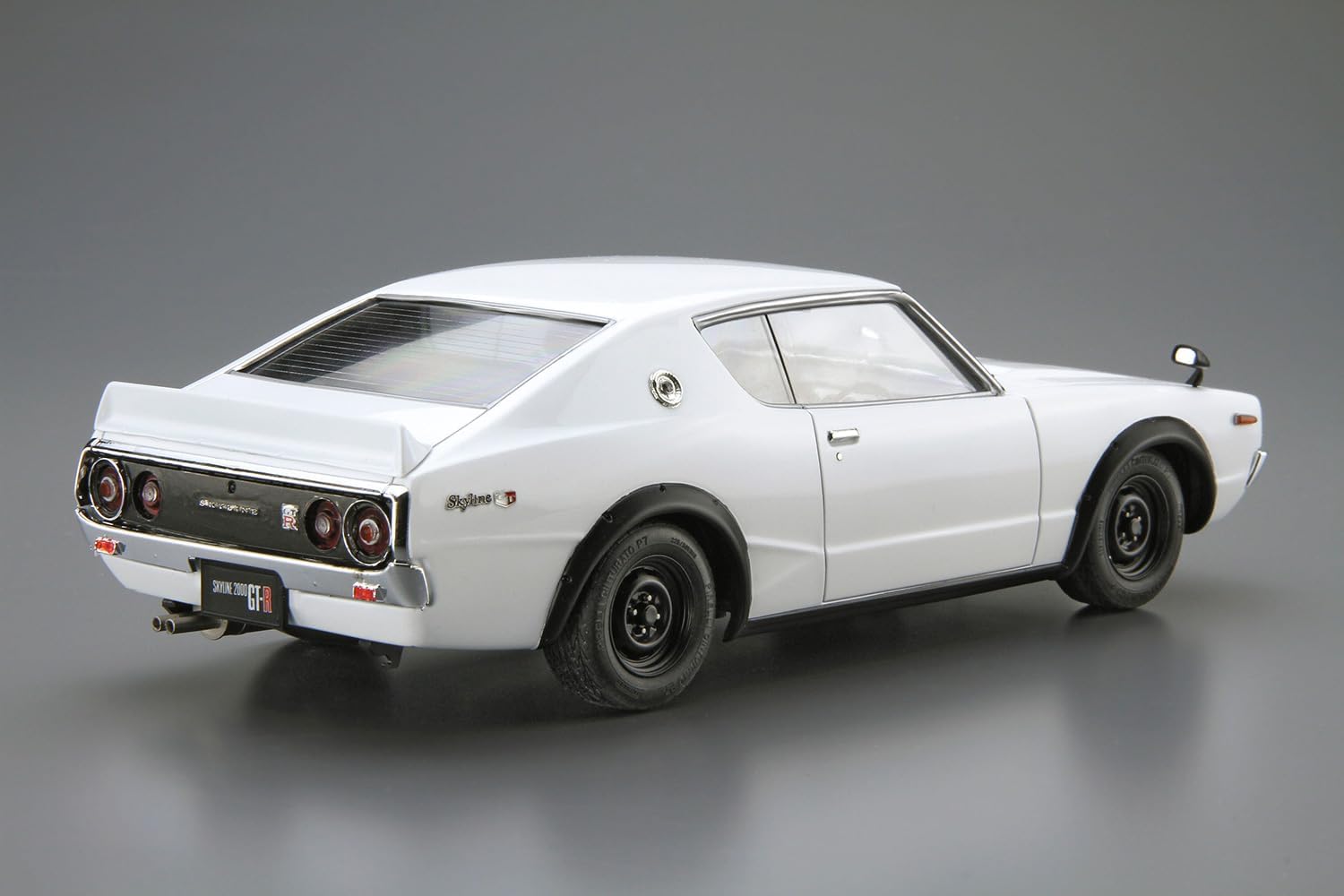 Aoshima 1/24 The Model Car No. 15 Nissan KPGC110 Skyline HT 2000 GT-R 1973 - BanzaiHobby