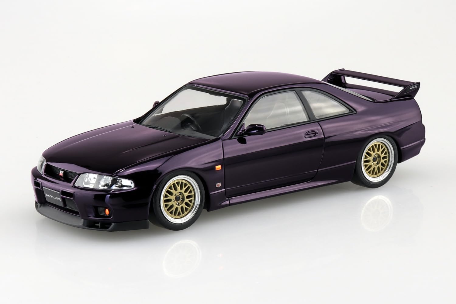 Aoshima 1/32 RakuPla Snap Kit No.21CU-MP Nissan R33 Skyline GT-R Custom Wheel (Midnight Purple) - BanzaiHobby