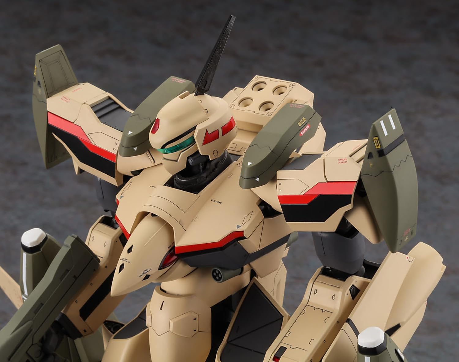 Hasegawa 65893 1/72 VF-19EF/A Battroid Isamu Special Macross F (Macross Frontier) - BanzaiHobby
