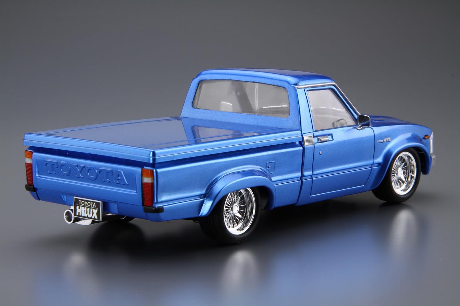 Aoshima 1/24 The Tuned Car No.30 RN30 Toyota Hilux Custom 78 - BanzaiHobby