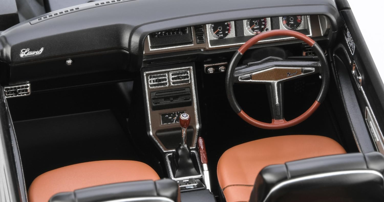 Hasegawa HC067 1/24 Nissan Laurel HT 2000SGX (KHC130) Late Version (1973)