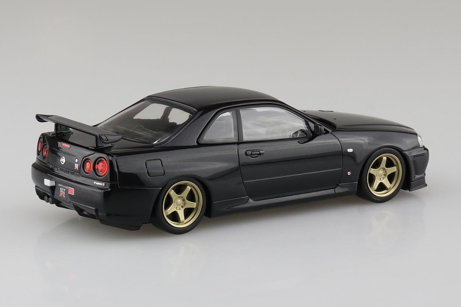 Aoshima 1/32 RakuPla Snap Kit No.12CU-BP Nissan R34 Skyline GT-R Custom Wheels (Black Pearl)