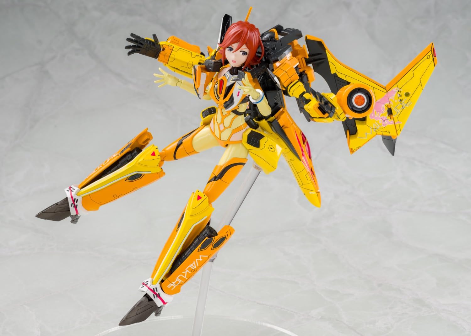Aoshima ACKS MC-16 V.F.G. Macross Delta VF-31J Siegfried Kaname Buccaneer - BanzaiHobby