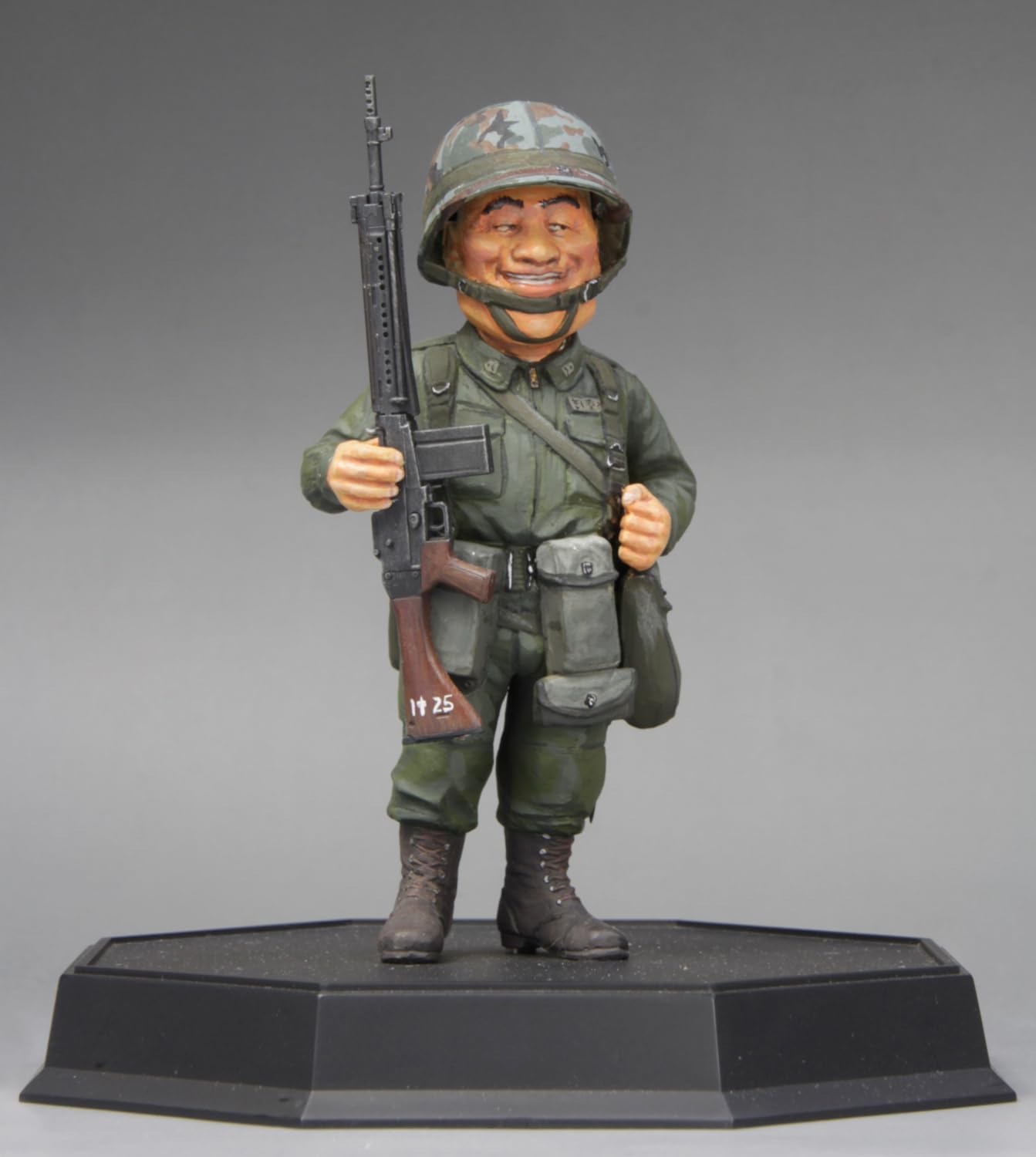 FineMolds FT07 1/12 World Fighter Collection Ground Self-Defense Force General Service Members Kumoya Sango & Type 64 Rifle - BanzaiHobby