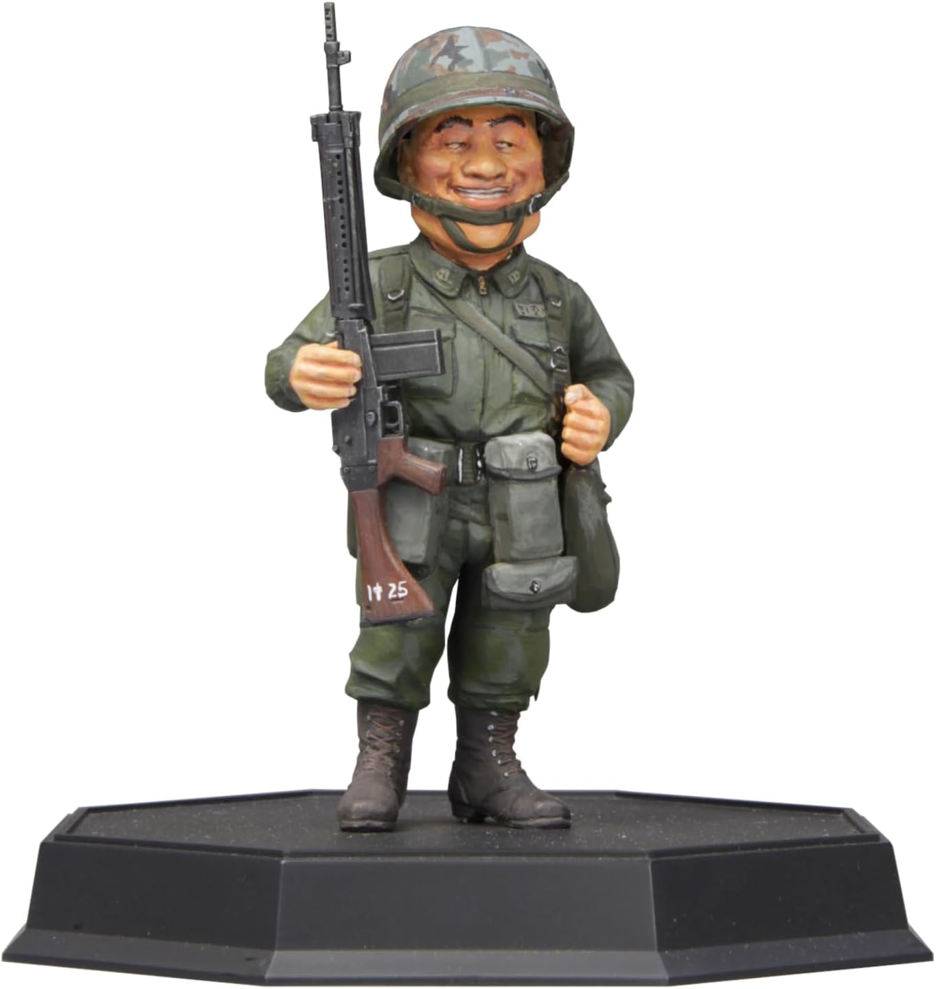 FineMolds FT07 1/12 World Fighter Collection Ground Self-Defense Force General Service Members Kumoya Sango & Type 64 Rifle - BanzaiHobby