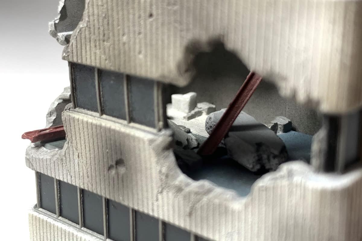 TOMYTEC 323716 1/144 GeoColle Combat Series DCM22 Waste Building Pre-Painted Plastic Model - BanzaiHobby