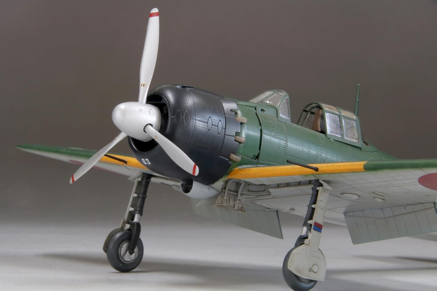 Fine Molds FZ01 1/48 IJN A6M5 Carrier Fighter ZERO Model 52 (Mitsubishi, Mid Prod) - BanzaiHobby