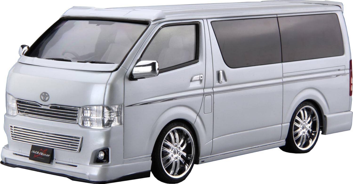 Aoshima 068786 1/24 Bunka Kyozai The Tuned Car Series No.28 Toyota Silk Blaze TRH200V Hiace VerIII '10 - BanzaiHobby