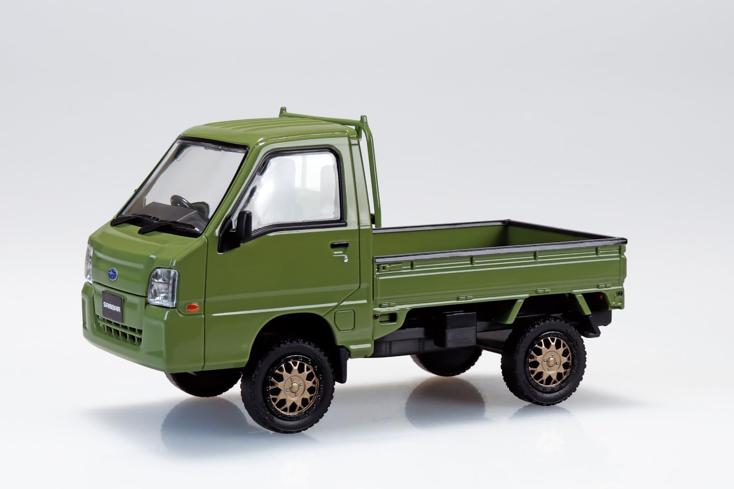 Aoshima 1/32 RakuPla Snap Kit No.05CU-OG Subaru Sambar Truck Custom Wheels Olive Green - BanzaiHobby
