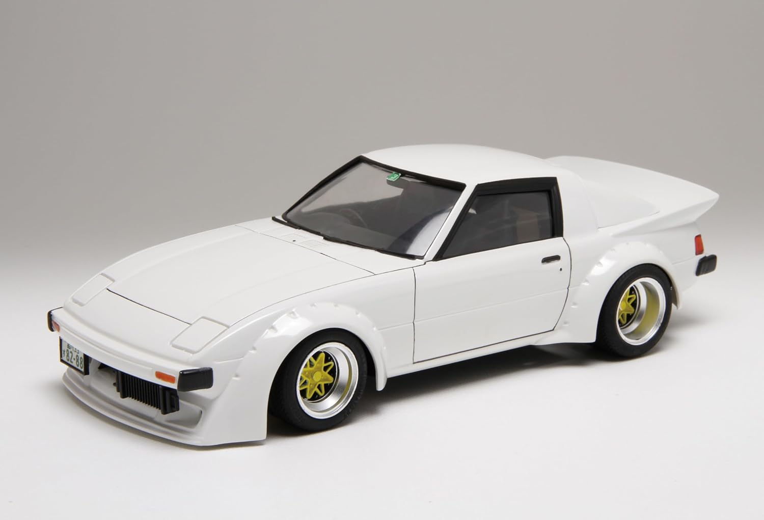 Fujimi ID80 1/24 Mazda Savanna SA22C RX-7 - BanzaiHobby