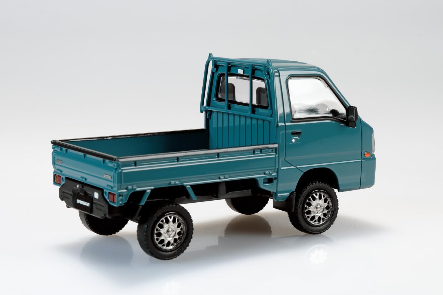 Aoshima 1/32 RakuPla Snap Kit No.05CU-BG Subaru Sambar Truck Custom Wheels Blue Gray - BanzaiHobby