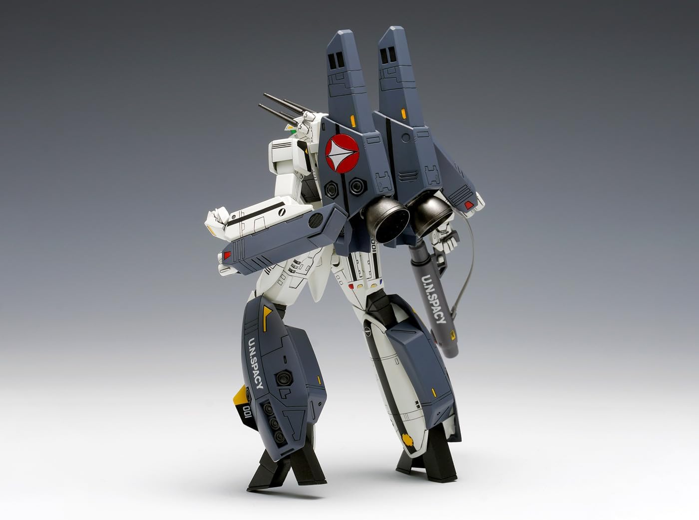 Wave MC-068 Macross VF-1S/A Super Valkyrie Battroid, 1/100 Scale - BanzaiHobby