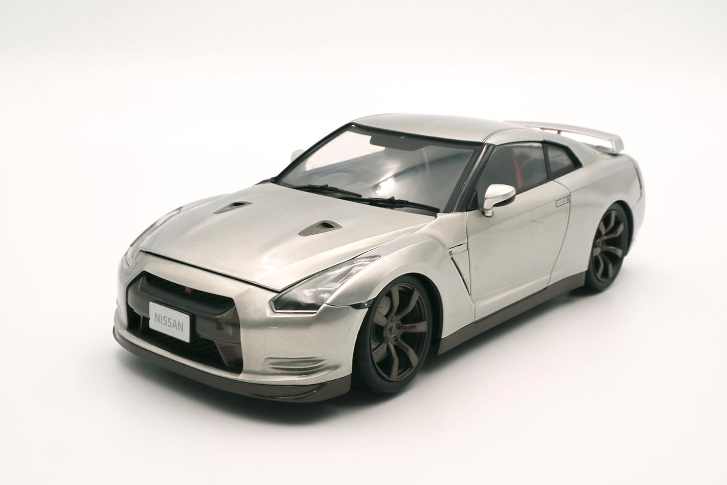 Fujimi ID131 1/24 Inch Up Series No. 131 with NISSAN GT-R (R35) Engine - BanzaiHobby