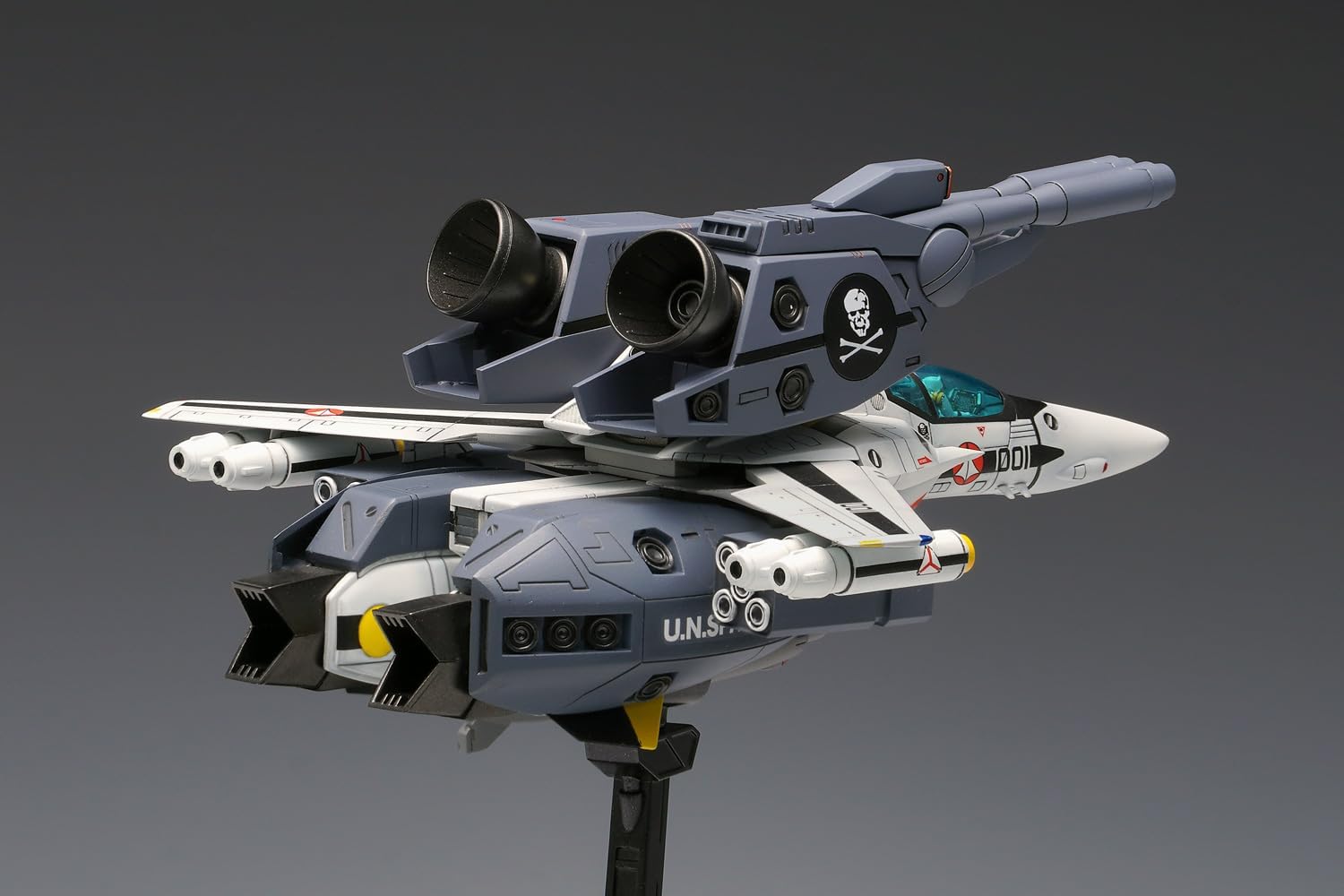 Wave MC-069 1/100 Macross VF-1S Strike Valkyrie Fighter Kirki Ichijo / Roy Fokker Machine - BanzaiHobby