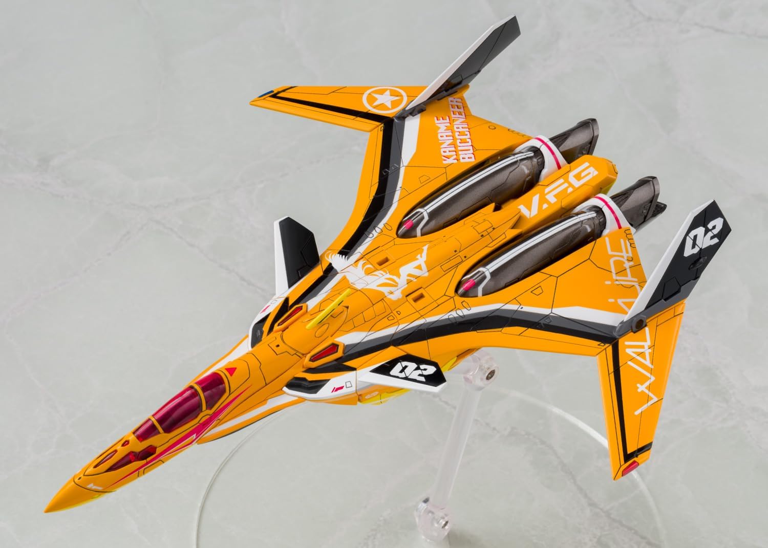 Aoshima ACKS MC-16 V.F.G. Macross Delta VF-31J Siegfried Kaname Buccaneer - BanzaiHobby