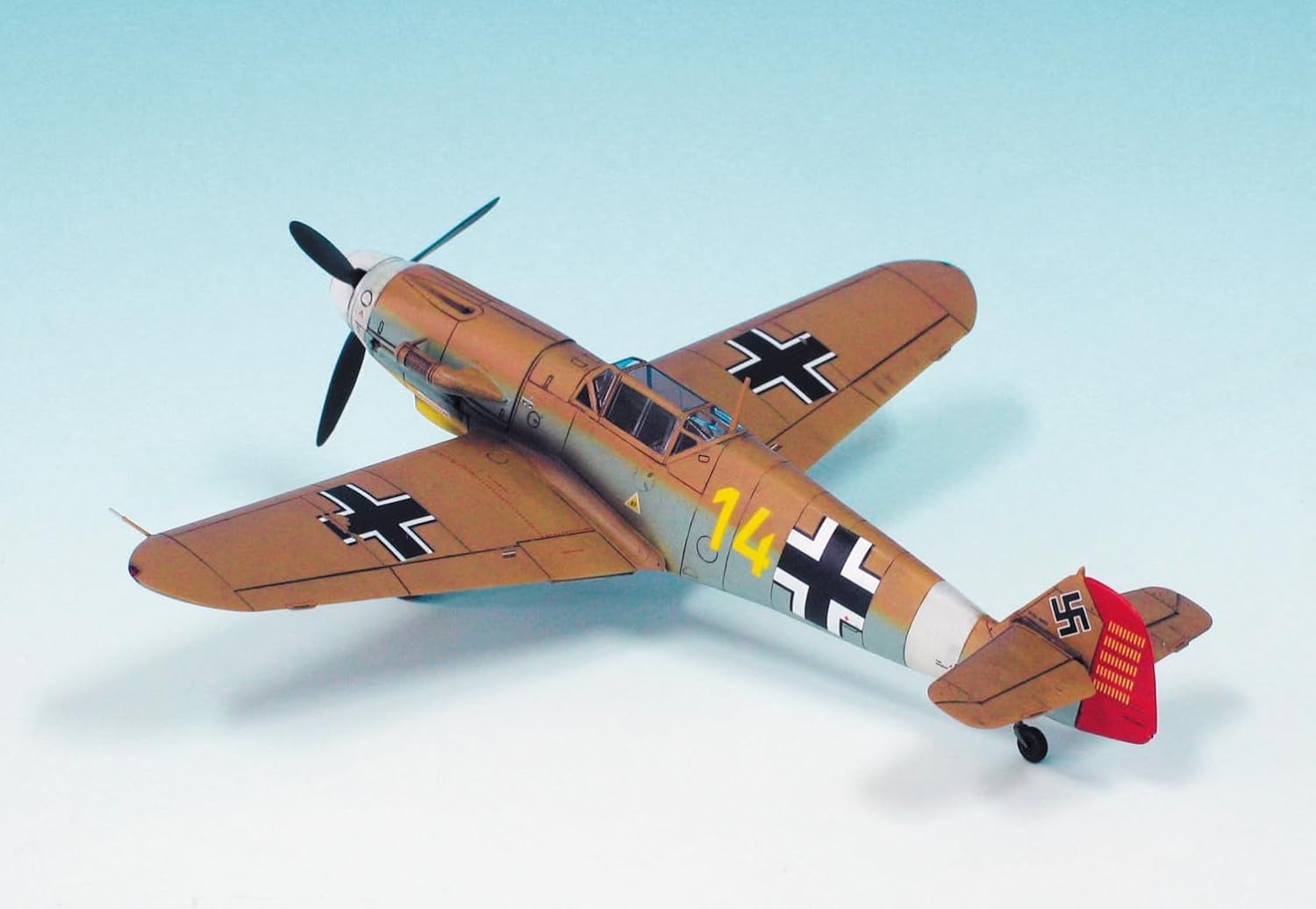 Fine Molds LW02 1/72 Messerschmitt Bf 109 F-4 Trop Marseille - BanzaiHobby